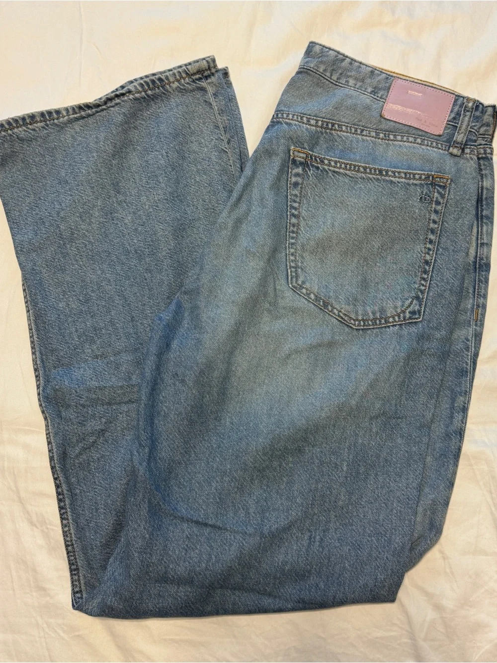 Rag & Bone Logan Wide-Leg Jean Mid-Rise in Featherweight Denim - Picture 3 of 4